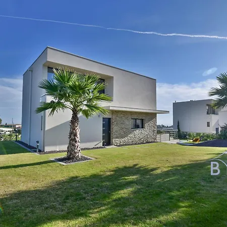 Villa Contemporary Pool And Sea View *